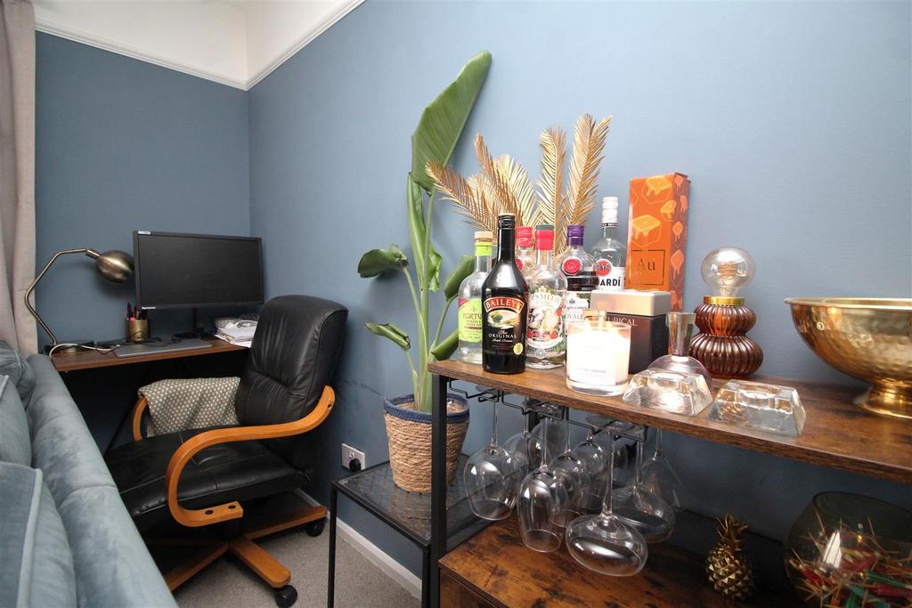 Living room area.JPG