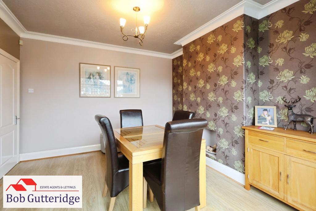 Bay fronted dining room