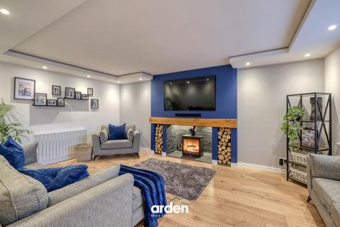 5 bedroom detached house for sale, Hunt End Lane, Redditch, B97
