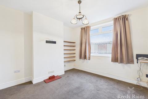 2 bedroom terraced house for sale, Moorfield Road, East Yorkshire YO16