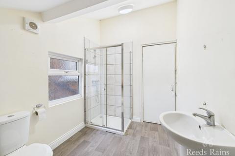 2 bedroom terraced house for sale, Moorfield Road, East Yorkshire YO16