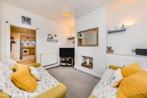 2 bedroom end of terrace house for sale, Black Road, Cheshire SK11
