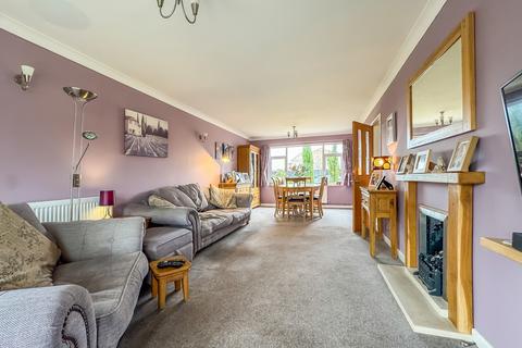 4 bedroom detached house for sale, Peterhouse Drive, Newmarket, Suffolk