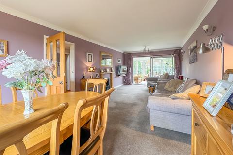 4 bedroom detached house for sale, Peterhouse Drive, Newmarket, Suffolk