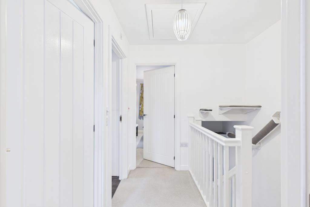 Light and neutrally decorated