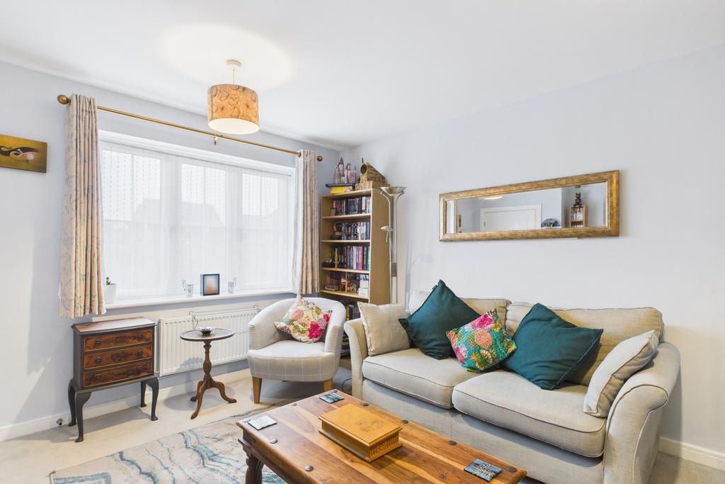 A cosy and welcoming living room