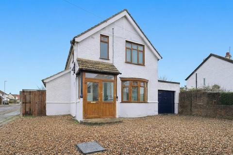 3 bedroom detached house for sale, Clifftown Gardens, Herne Bay