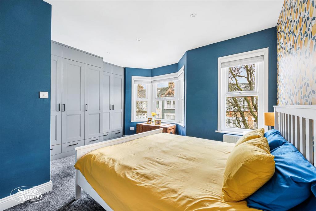 11 Elthorne Avenue-13.jpg