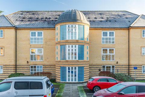 2 bedroom apartment for sale, Newland Gardens, Hertford SG13