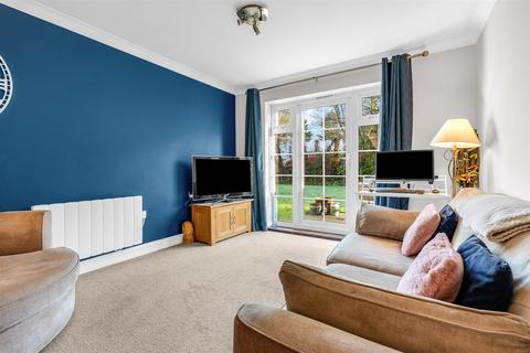 2 bedroom apartment for sale, Newland Gardens, Hertford SG13
