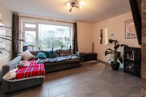 3 bedroom semi-detached house for sale, Wentworth Road, Fleckney, LE8