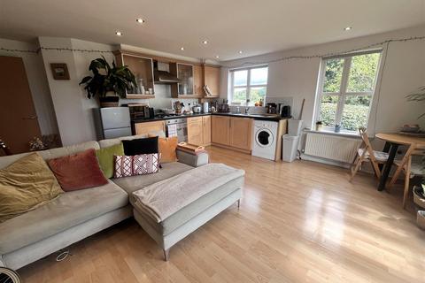 2 bedroom apartment for sale, Foxholme Court, Crewe