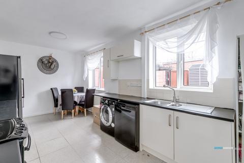 3 bedroom semi-detached house for sale, Trent Road, Wigan, WN5