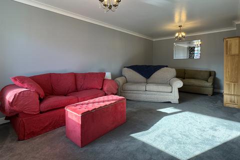 3 bedroom semi-detached house for sale, Radcliffe Drive, Ipswich, IP2 9QU