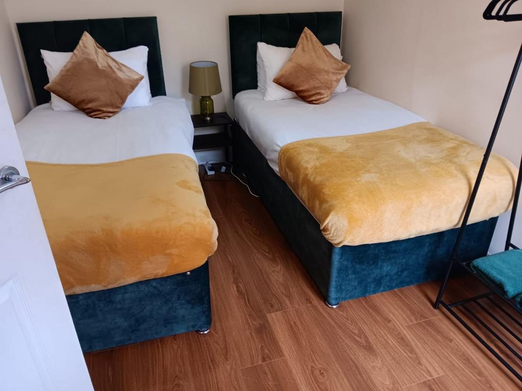 Room 1
