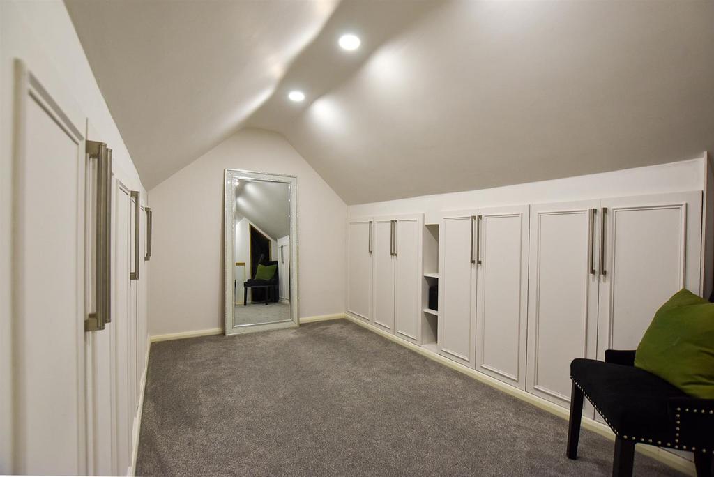 Loft room.jpg