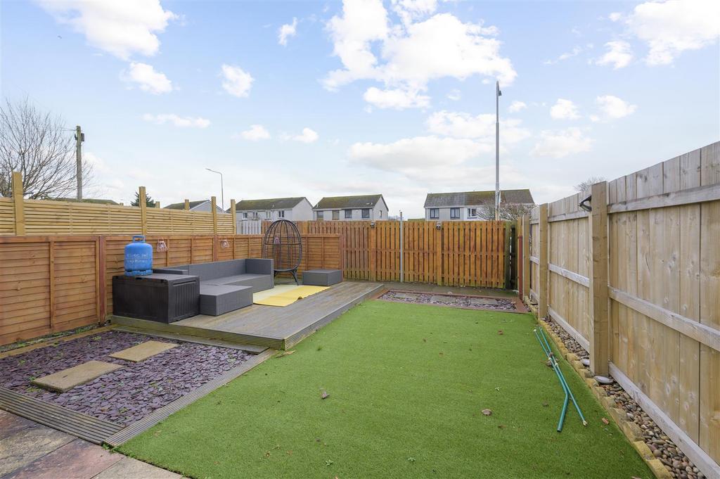 62 Meldrum Court026.jpg