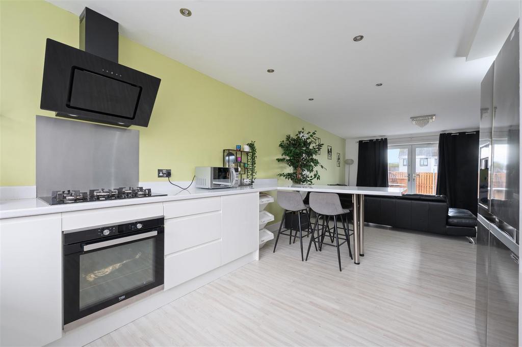 62 Meldrum Court011.JPG