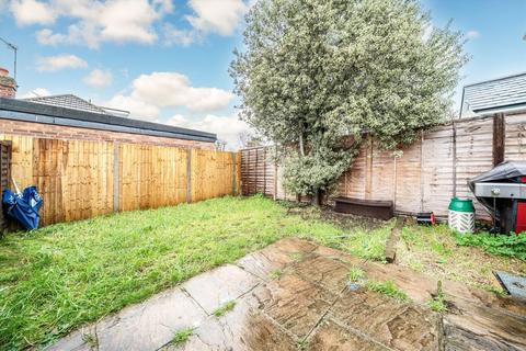 3 bedroom semi-detached house for sale, Oak Avenue, Hampton TW12