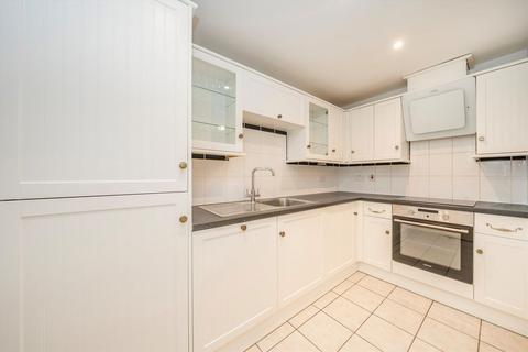 2 bedroom flat to rent, Russell Road, London W14