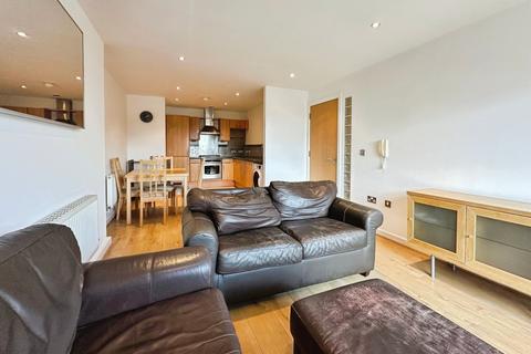 2 bedroom flat to rent, St James Quay, Brewery Wharf, Leeds, UK, LS10