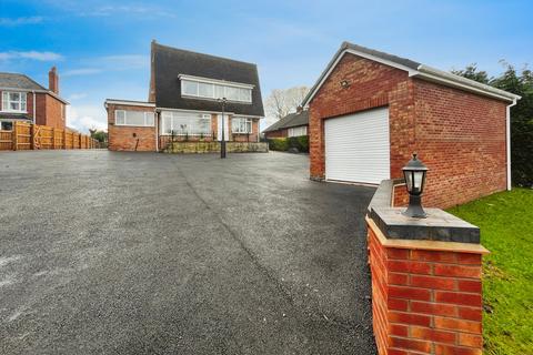 3 bedroom detached house for sale, Wood Lane, Newhall, Swadlincote, Derbyshire, DE11