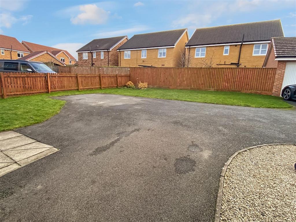 Driveway.jpg