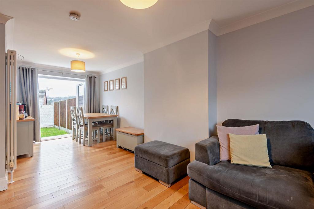 8674285-interior03-800.jpg