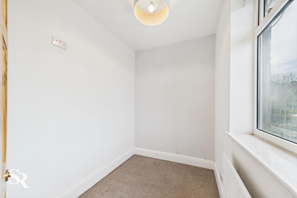 Bedroom Two / Study