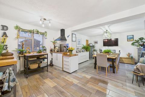 4 bedroom detached house for sale, Gresley Close, Leicester LE7