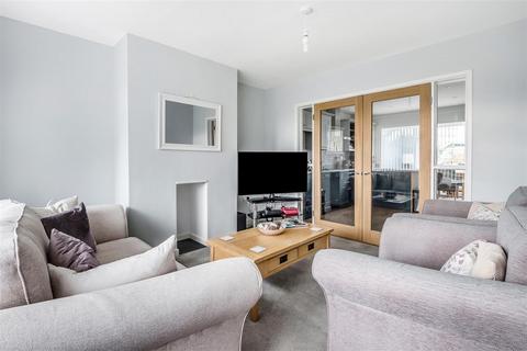 4 bedroom detached house to rent, Bapton Close, Exmouth