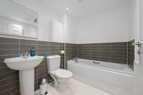 2 bedroom flat for sale, 55E Tarmachan Road, Dunfermline, KY11 8LA