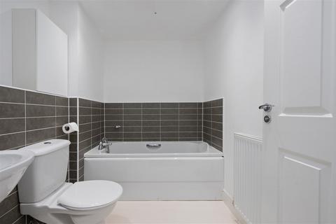 2 bedroom flat for sale, 55E Tarmachan Road, Dunfermline, KY11 8LA
