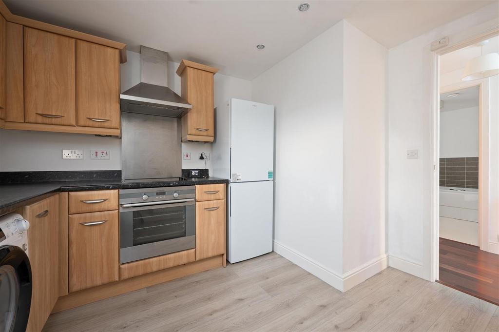 55e Tarmachan Road010.JPG