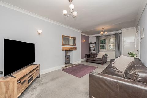undefined, Thackley, Thackley BD10