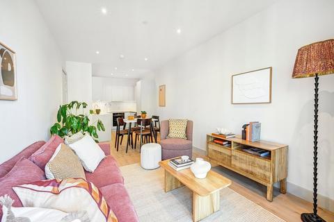 2 bedroom apartment to rent, The Draper, 6 Caversham Rd, NW9