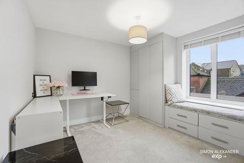 2 bedroom flat for sale, Chertsey Street, Guildford GU1