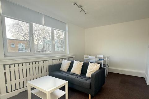 3 bedroom apartment to rent, Stratford, Newham, London, E15