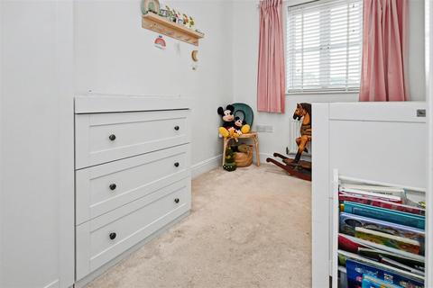 3 bedroom semi-detached house for sale, Jasmine Close, Canvey Island SS8