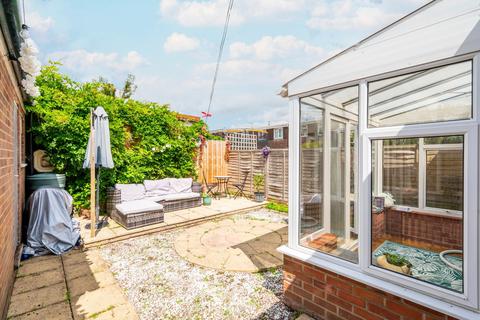 3 bedroom semi-detached house for sale, Waterloo Park Close, Norwich