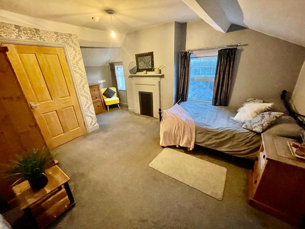 Brook House Room 7 Bedroom .jpeg