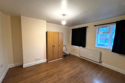 undefined, Tokyngton Avenue, Northwembley, HA9
