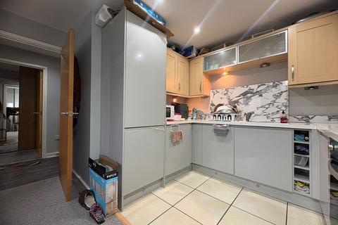 1 bedroom flat to rent, Lanadron Close, Isleworth TW7