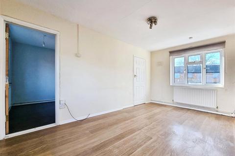 2 bedroom maisonette to rent, Cranbrook Close, Kent ME8