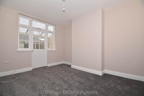 3 bedroom terraced house for sale, Hill Park Road, Gosport