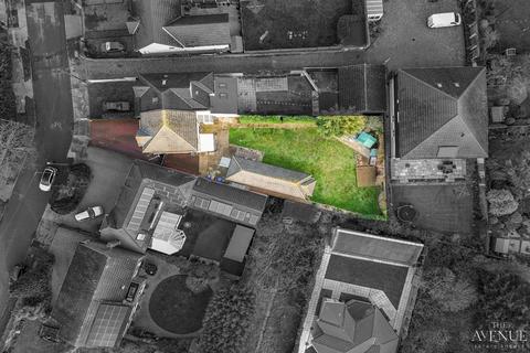 4 bedroom semi-detached house for sale, Chestnut Avenue, Grays