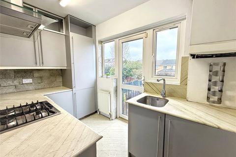 2 bedroom maisonette for sale, Kenerne Drive, Barnet, Herts, EN5