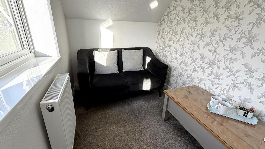 Guest bedroom 6 living area