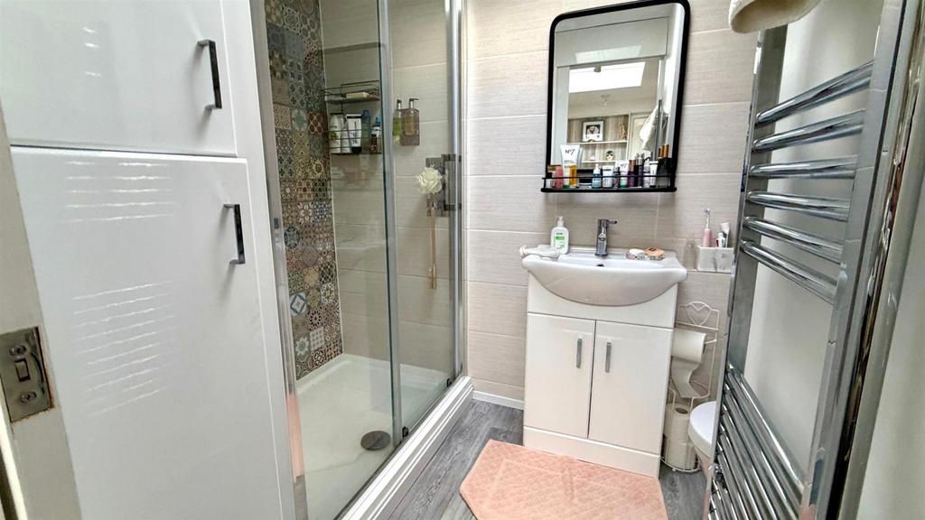 Owners shower room