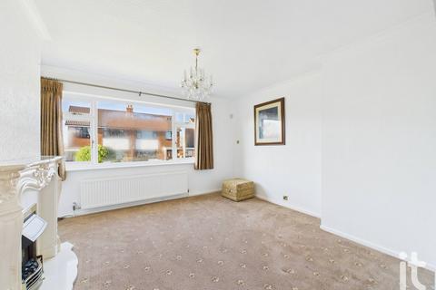 3 bedroom semi-detached house for sale, Bowfell Drive, High Lane, Stockport, SK6